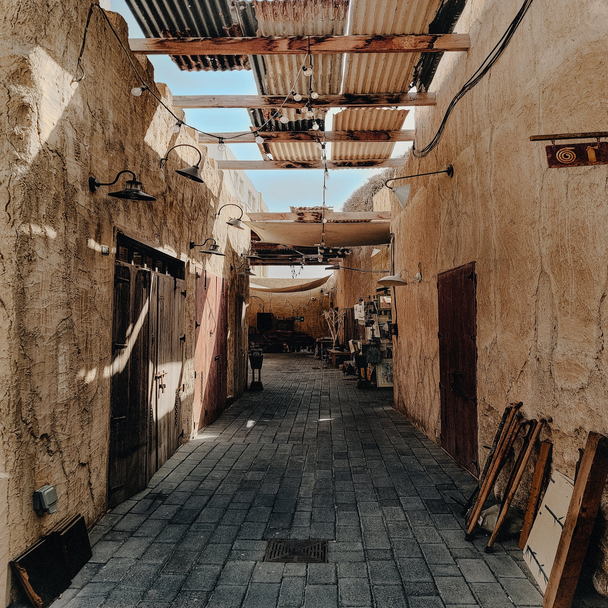 Dubai Old Souk alleyway